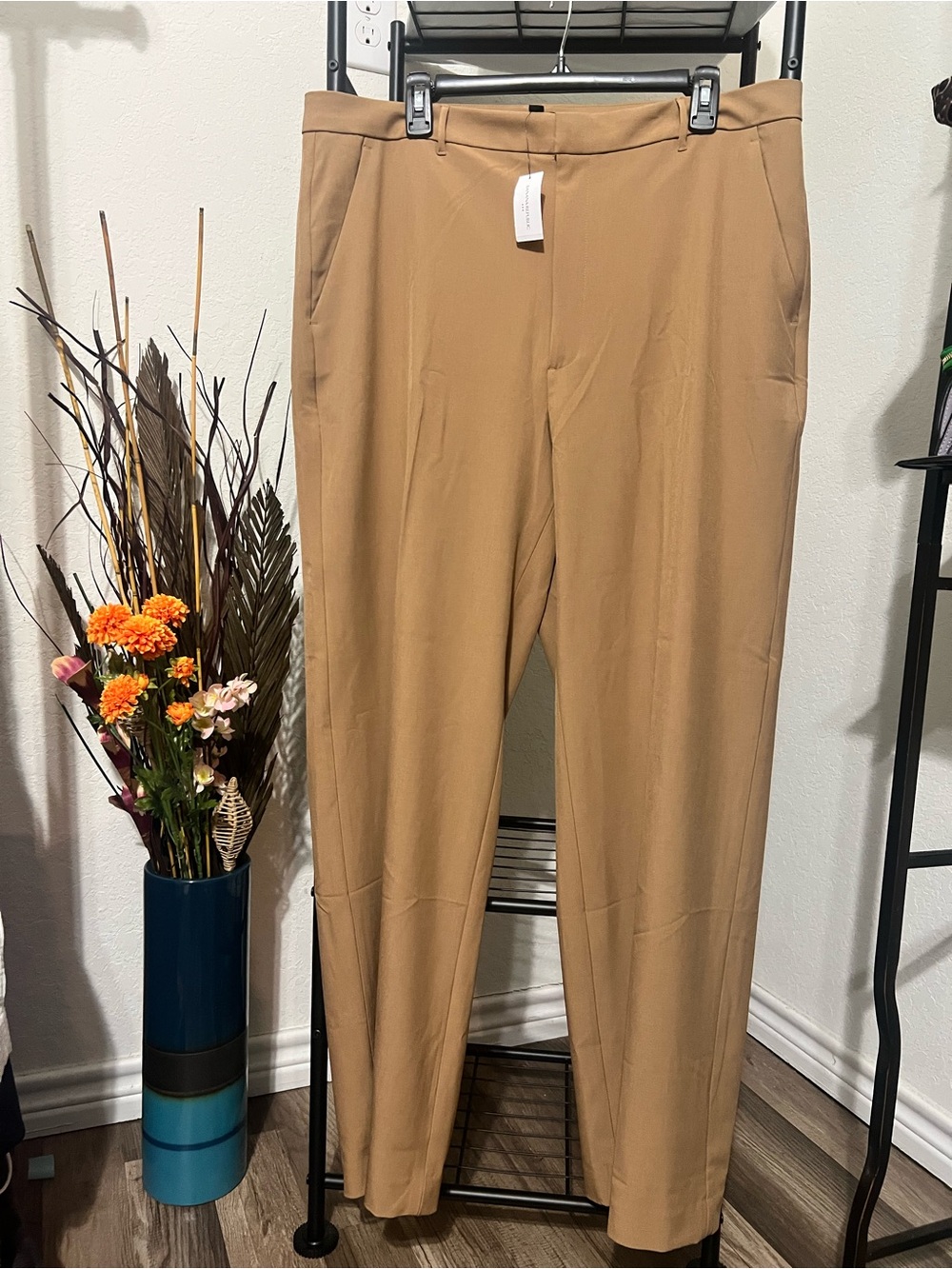 NWT Banana Republic Straight-Leg Women’s Dress Pants in Camel